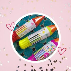 🦄 Boîte Géante en forme de Gros Crayon contenant 16 crayons de couleur