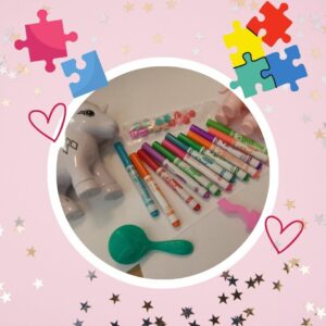 🦄 Lot de 2 licornes à colorier (et accessoires avec feutres effaçables)