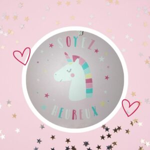 🦄Cadre décoratif, chambre enfant "Soyez Heureux" : Motif Licorne